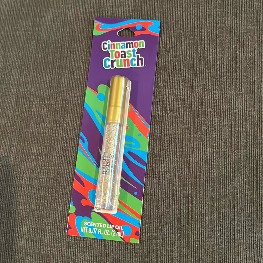 Cinnamon Toast Crunch Sented Lip Oil